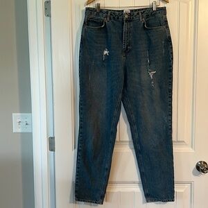 BDG Mom High Rise Jeans Size 32